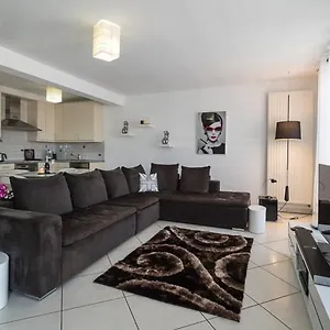  Appartement Luxury Penthouse With 3 Balconies -2 Bedrooms -petrus View & Parking